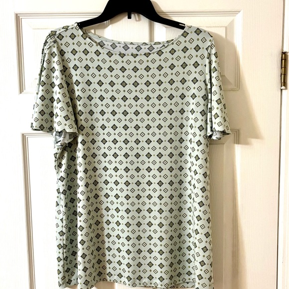 Liz Claiborne Tops - Patterned Green Women's Top